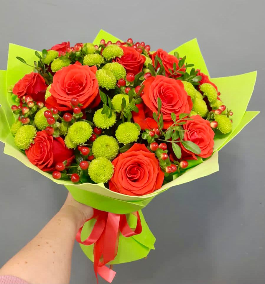 Букет цветов из: Хризантемы и Розы в Гарь-Покровское