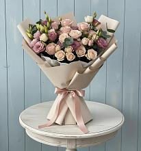 Букет цветов из:  Розы и Лизиантусы в Гарь-Покровское