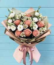Букет цветов из:  Розы, Альстромерии и Лизиантусы в Гарь-Покровское