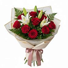 Букет цветов из:  Лилии и Розы в Гарь-Покровское