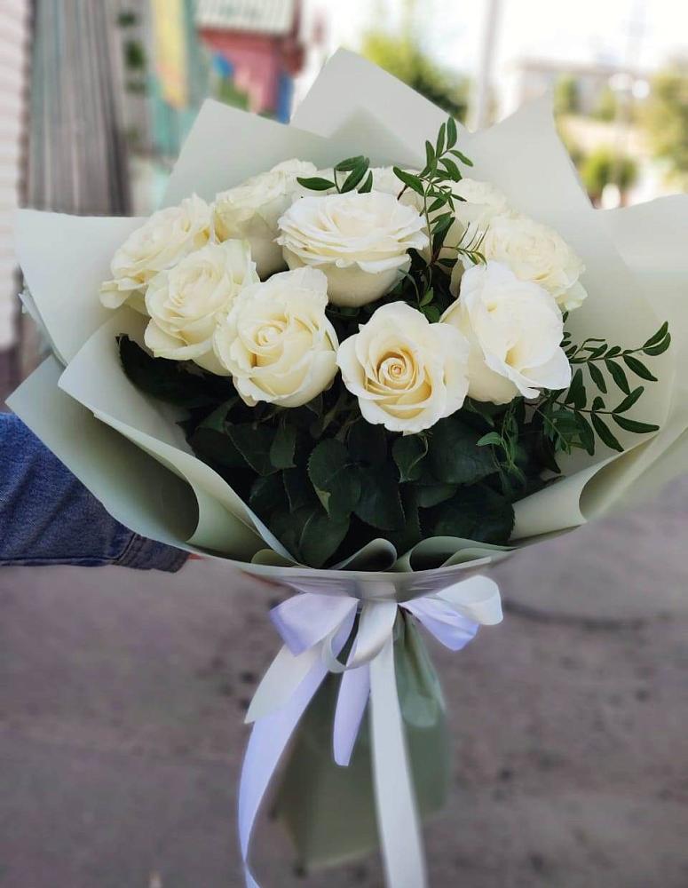 Букет Белые розы Проуд в Гарь-Покровское