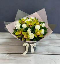 Букет цветов из:  Орхидеи и Розы в Гарь-Покровское