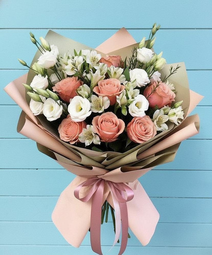 Букет цветов из: Розы, Альстромерии и Лизиантусы в Гарь-Покровское