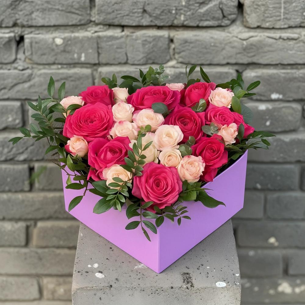Цветочная композиция из Розы в коробке в Гарь-Покровское
