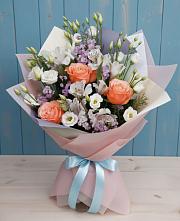 Букет цветов из:  Лизиантусы, Розы, Альстромерии и Гипсофила в Гарь-Покровское