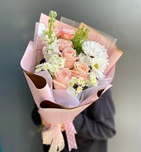 Букет цветов из:  Хризантемы и Розы в Гарь-Покровское