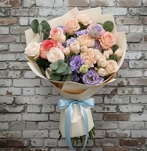 Букет цветов из:  Розы, Лизиантусы и Гвоздики #REPLACE_PRED# Гарь-Покровское