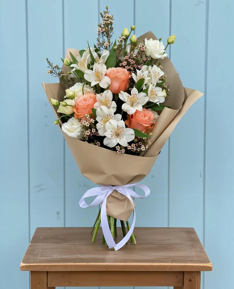 Букет цветов из: Альстромерии, Лизиантусы, Розы и Хризантемы в Гарь-Покровское